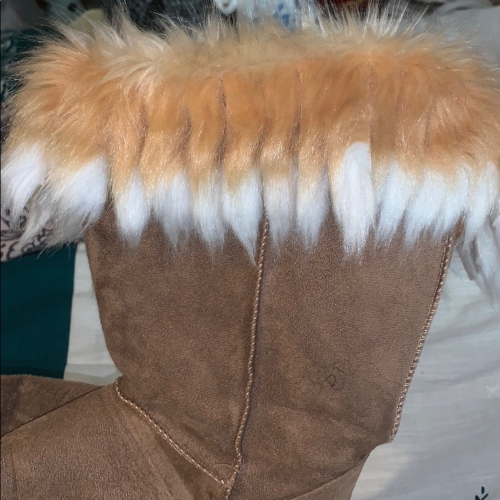 cute furry boots!!!